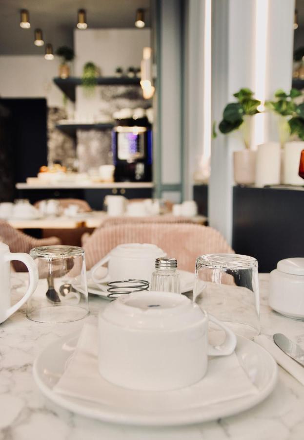 Amadeus Hotel Париж Экстерьер фото
