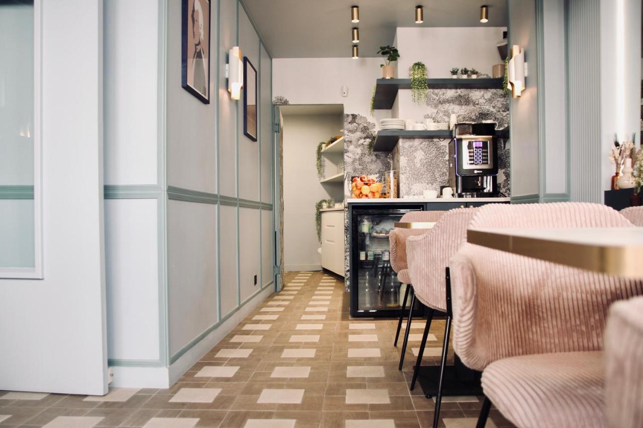 Amadeus Hotel Париж Экстерьер фото