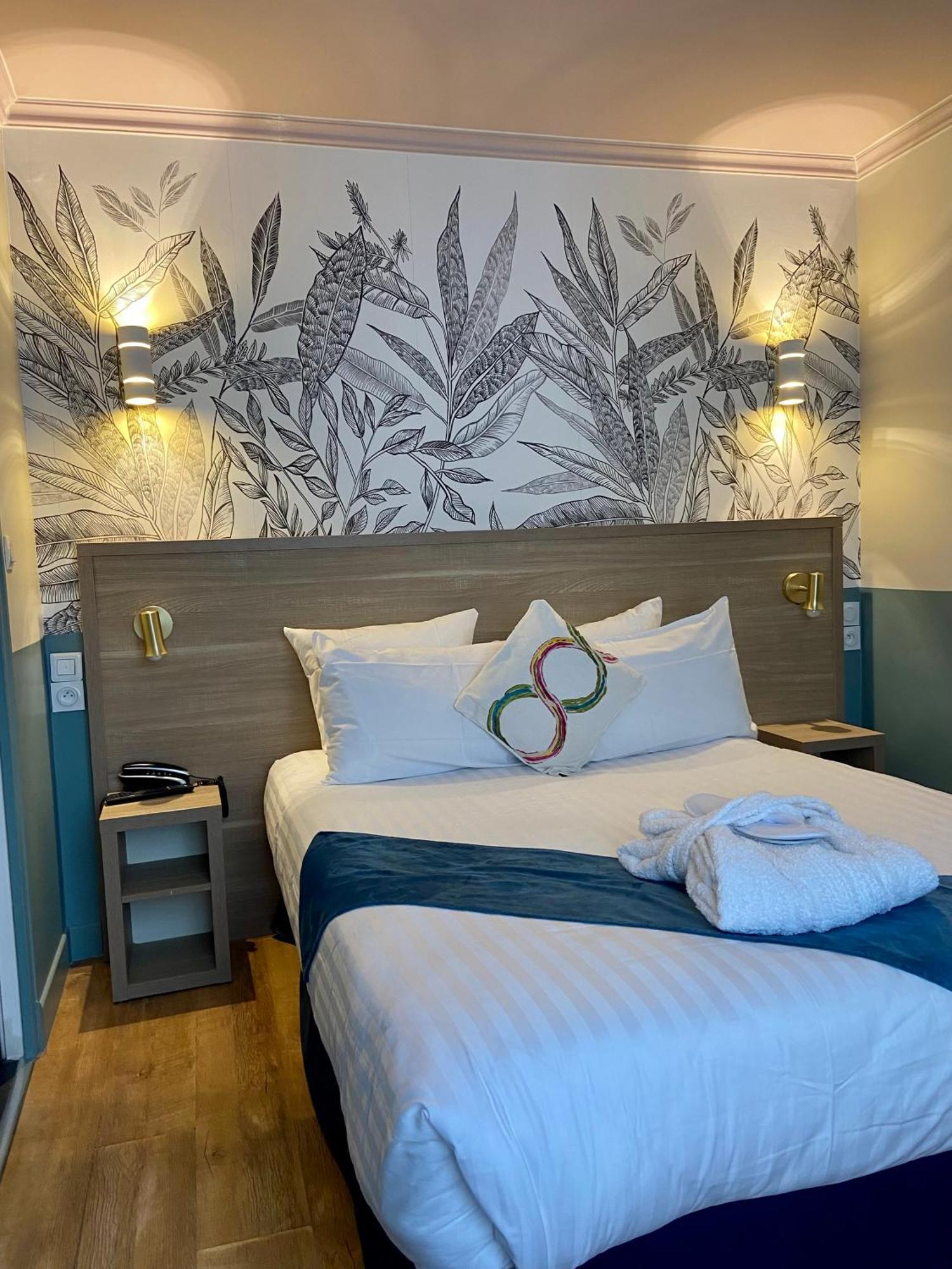 Amadeus Hotel Париж Экстерьер фото