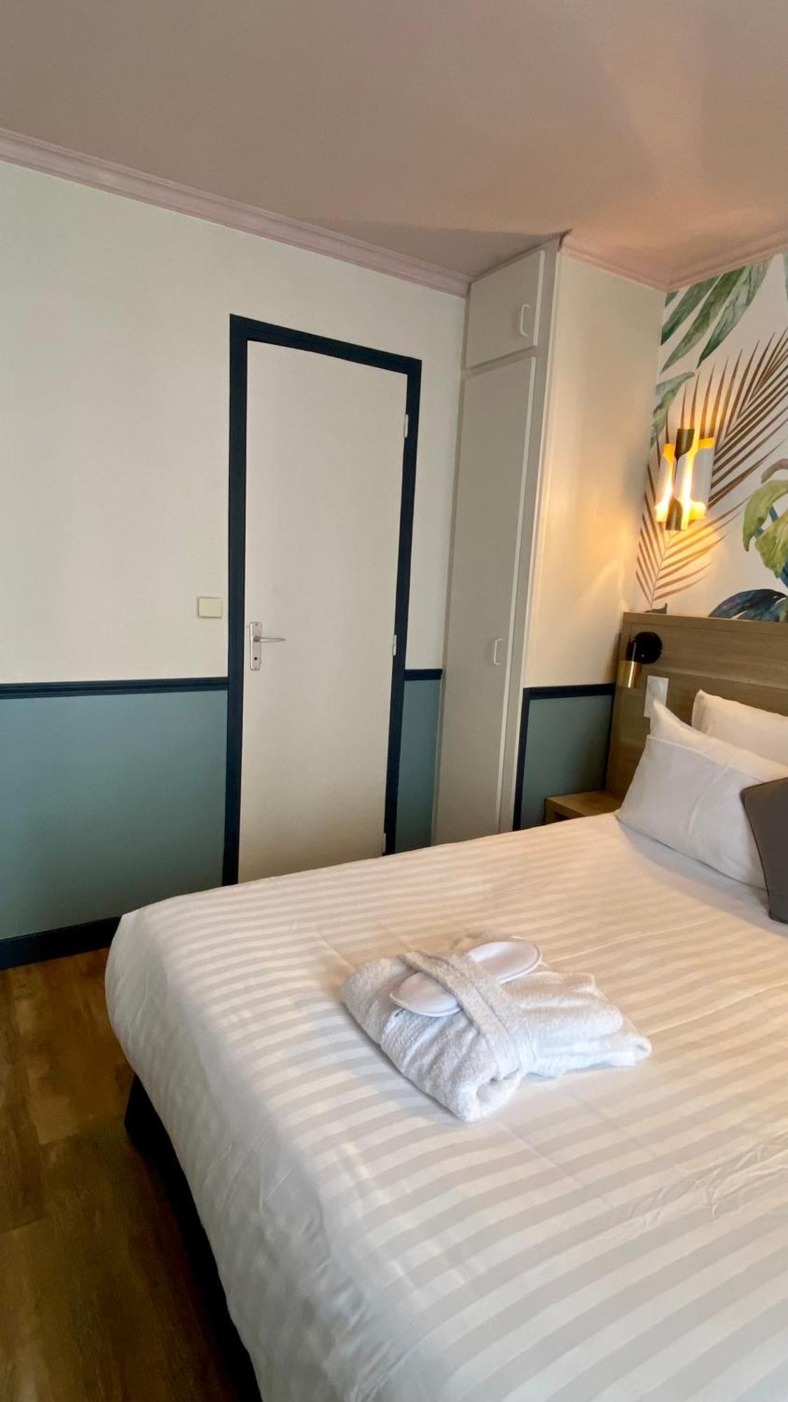 Amadeus Hotel Париж Экстерьер фото