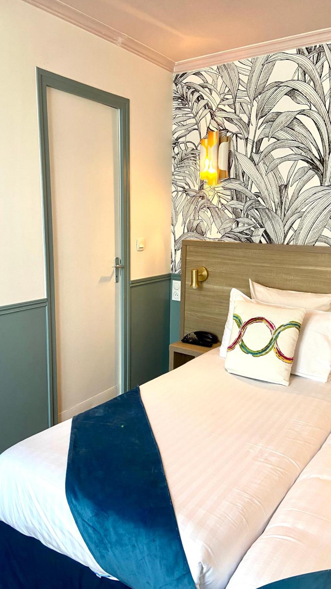 Amadeus Hotel Париж Экстерьер фото