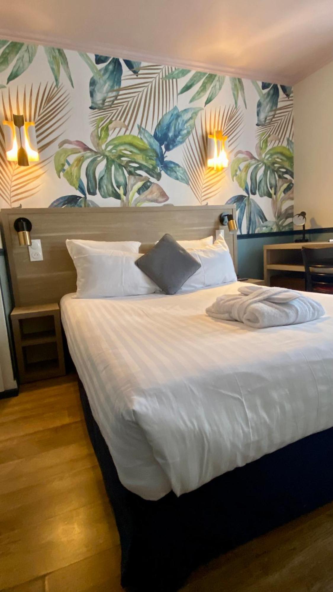 Amadeus Hotel Париж Экстерьер фото