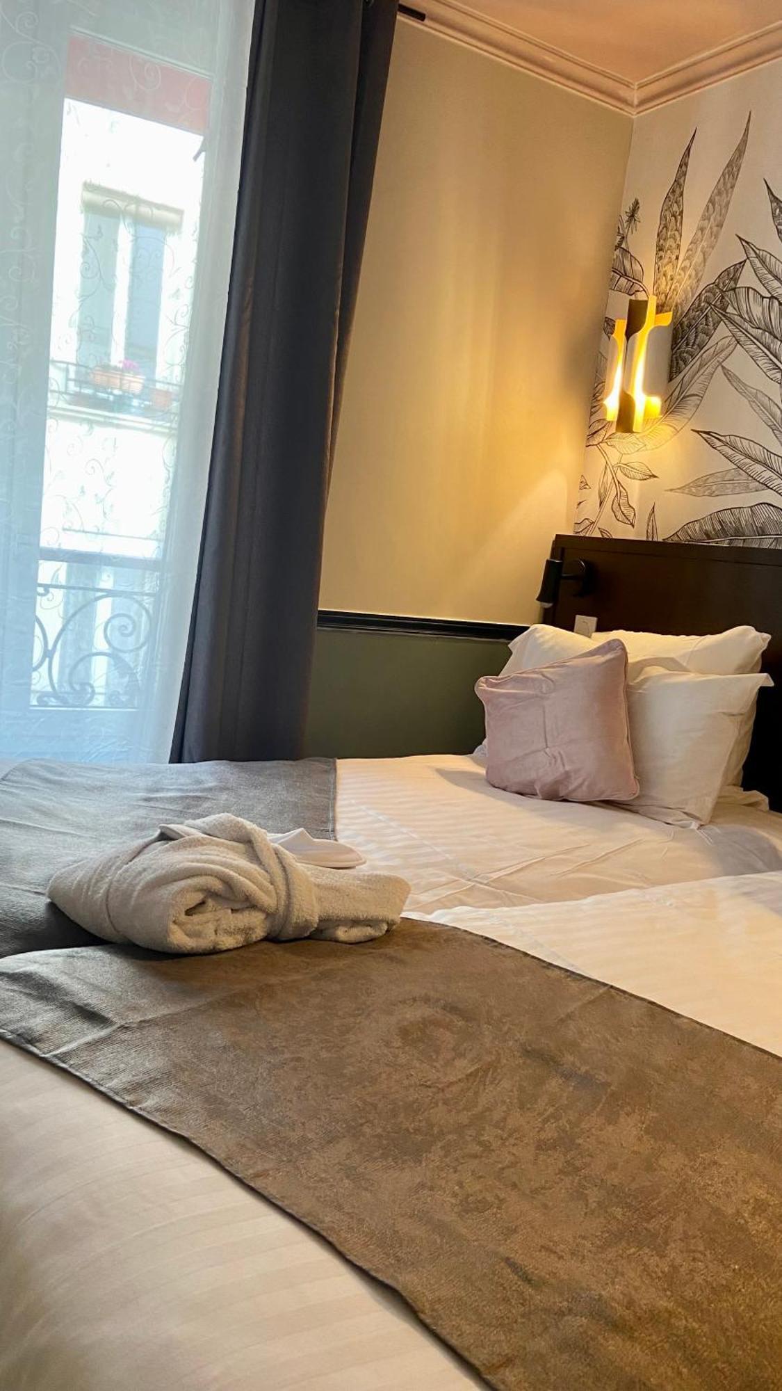 Amadeus Hotel Париж Экстерьер фото