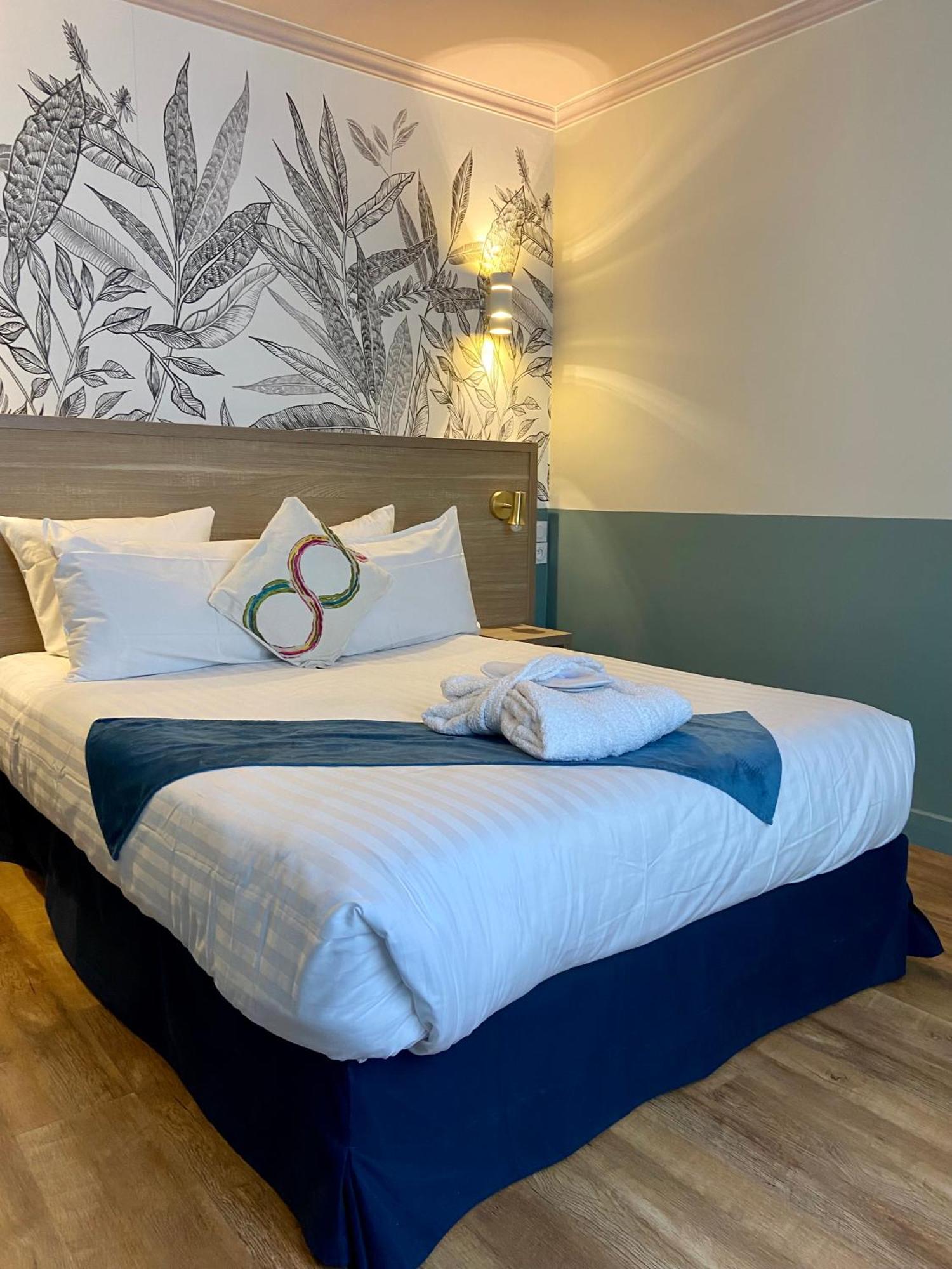 Amadeus Hotel Париж Экстерьер фото