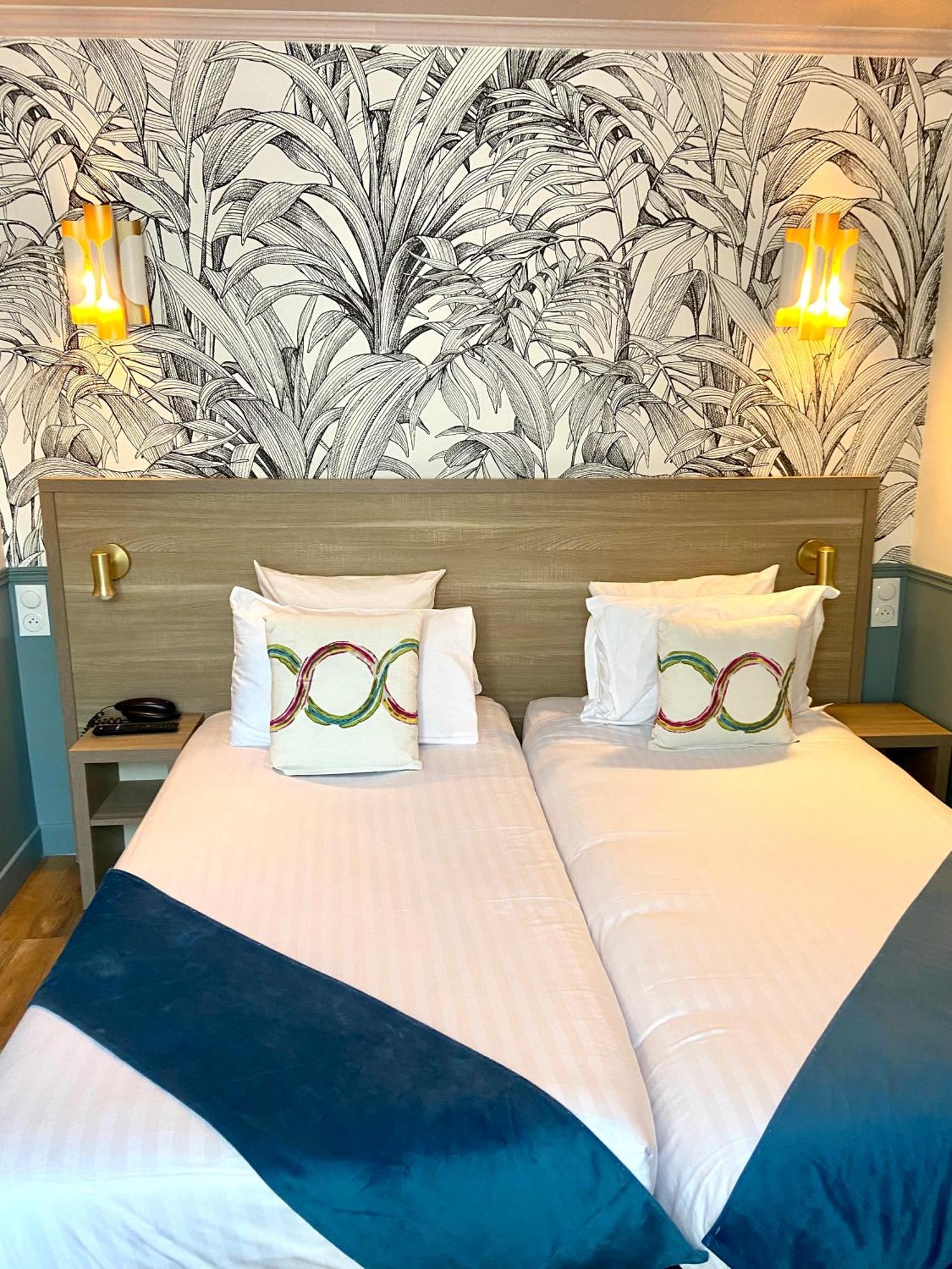 Amadeus Hotel Париж Экстерьер фото