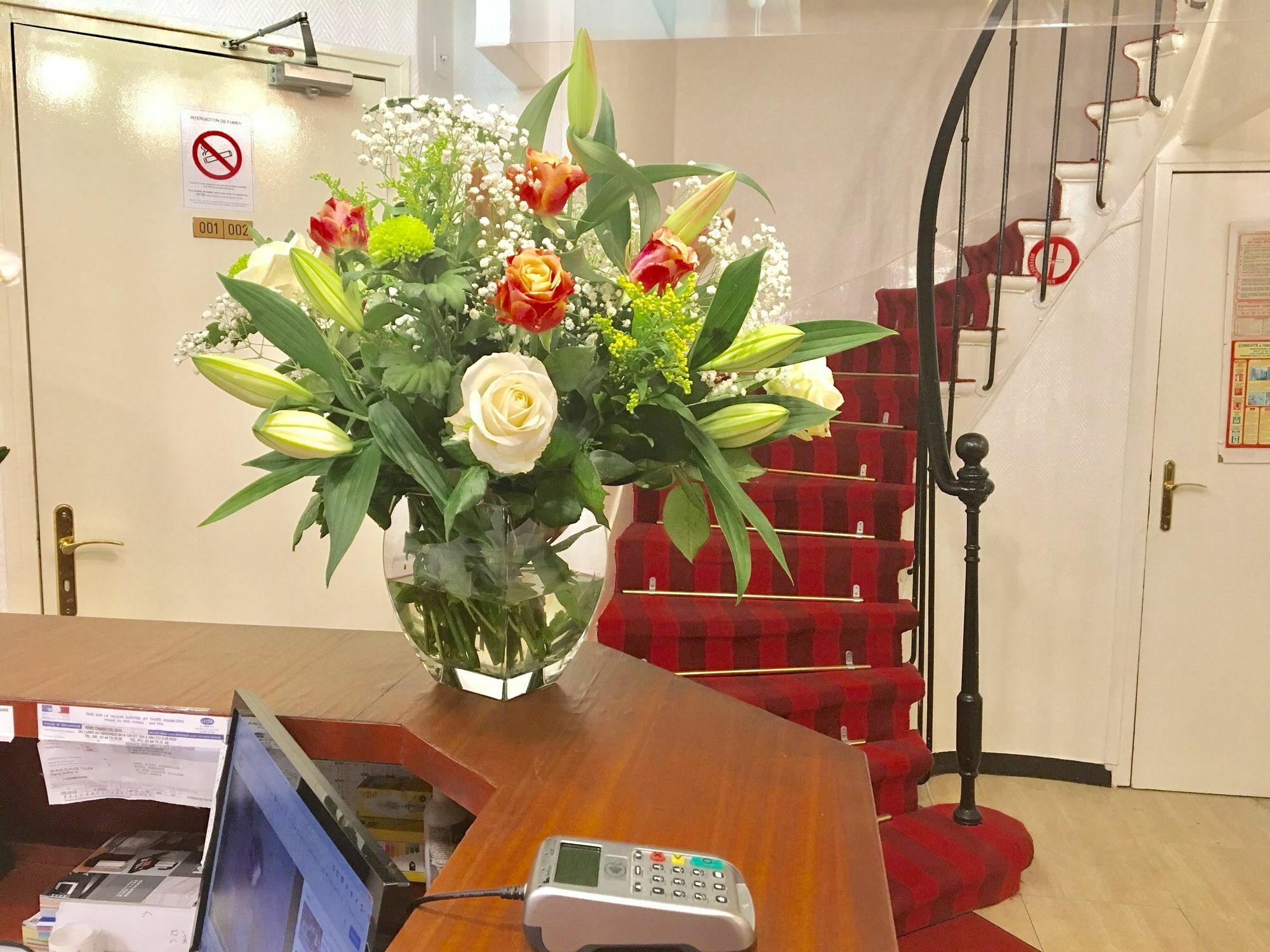 Amadeus Hotel Париж Экстерьер фото