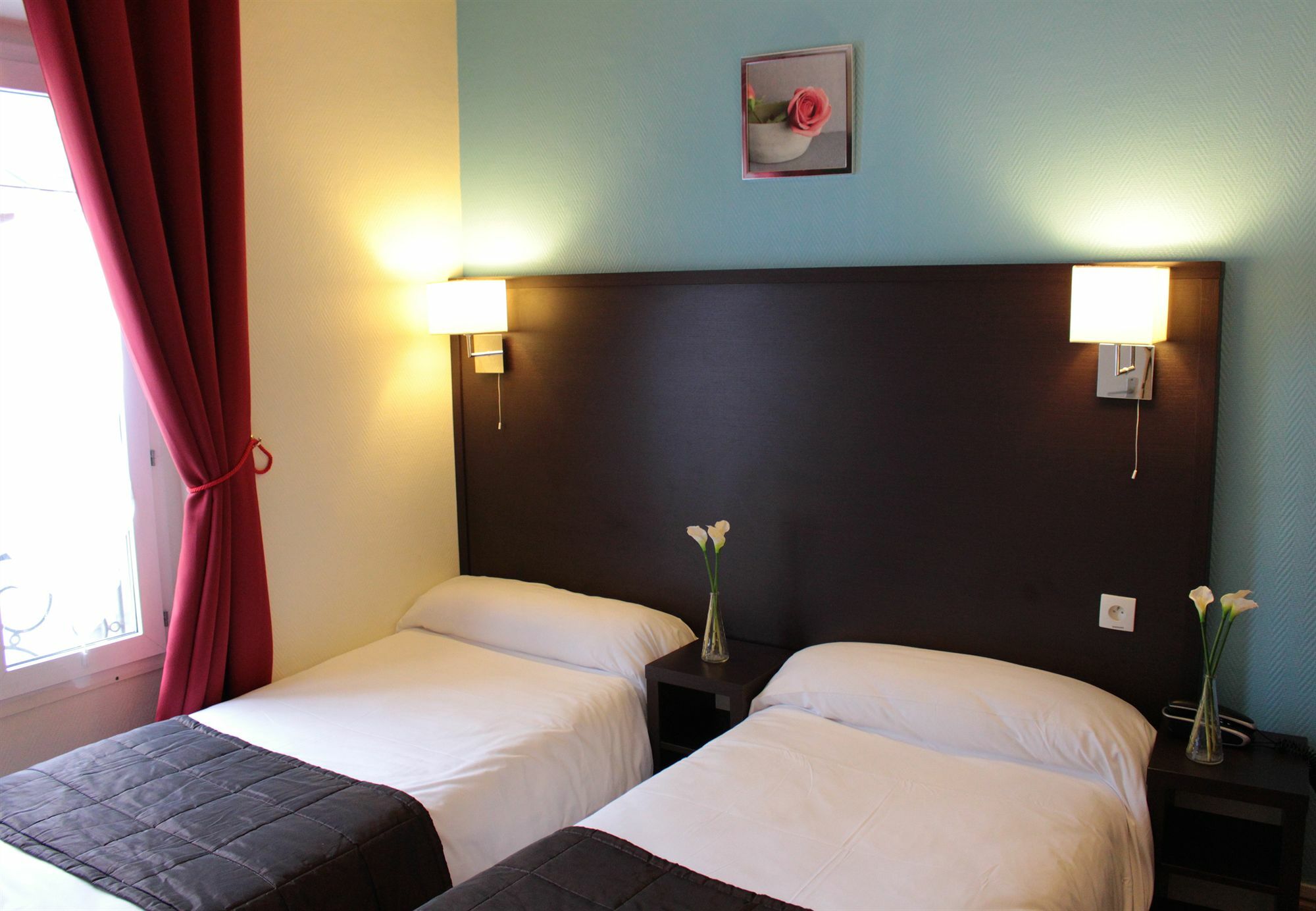 Amadeus Hotel Париж Экстерьер фото