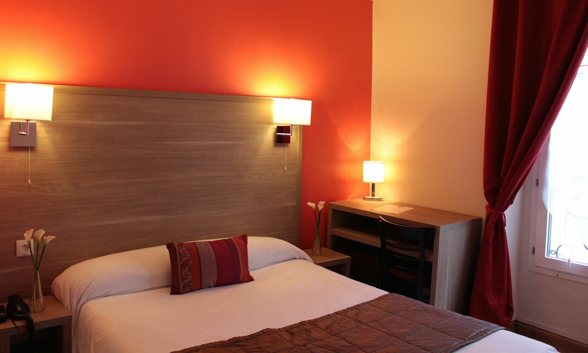 Amadeus Hotel Париж Экстерьер фото